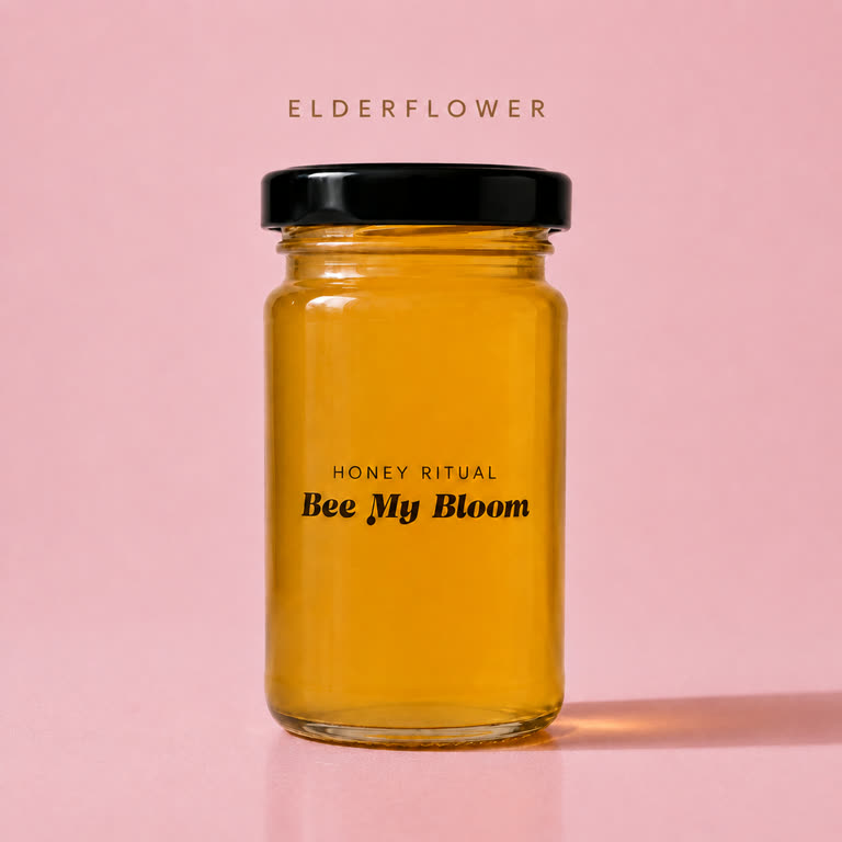 Буркан мед Bee My Bloom с бъз на розов фон